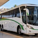 Ônibus simbolizando passagens gratuitas na Bahia na eleição 2026.